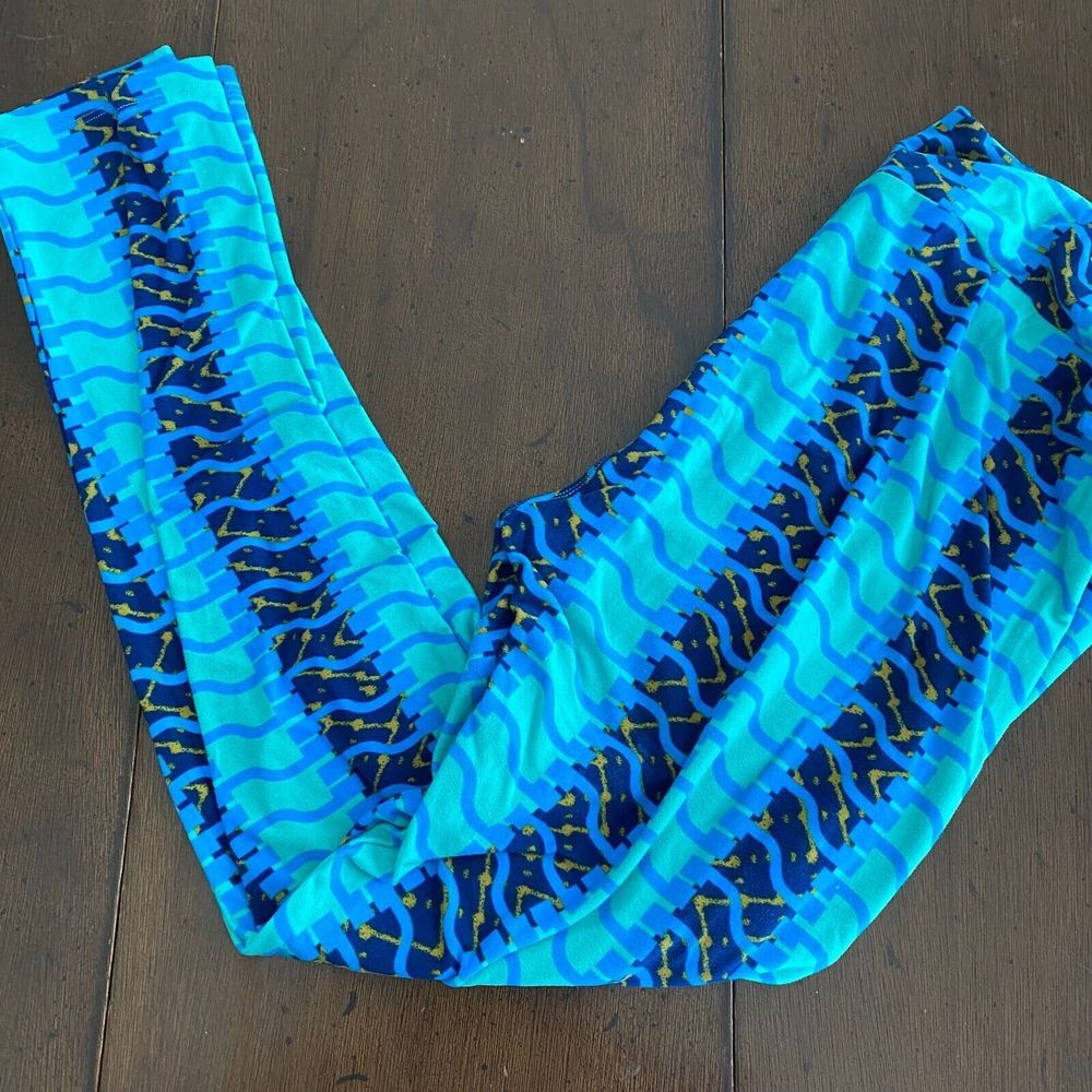 LuLaRoe Leggings Women's Tall & Curvy Teal Navy Green Printed Performance